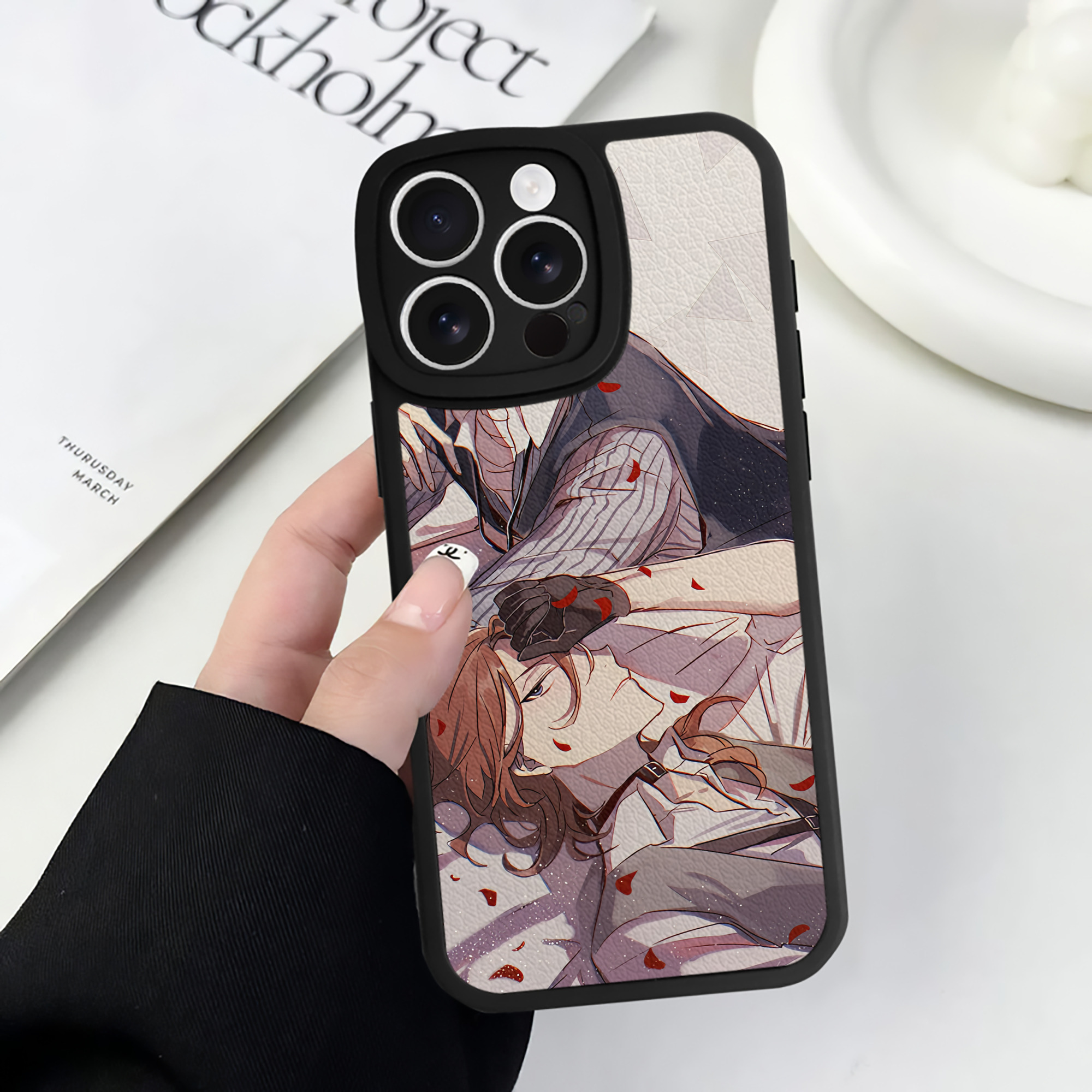 （画像用） 文豪ストレイドッグス Bungo Stray Dogs 【iPhone 16シリーズ対応】シリコンスマホケース（レザー調） 材質：シリコン